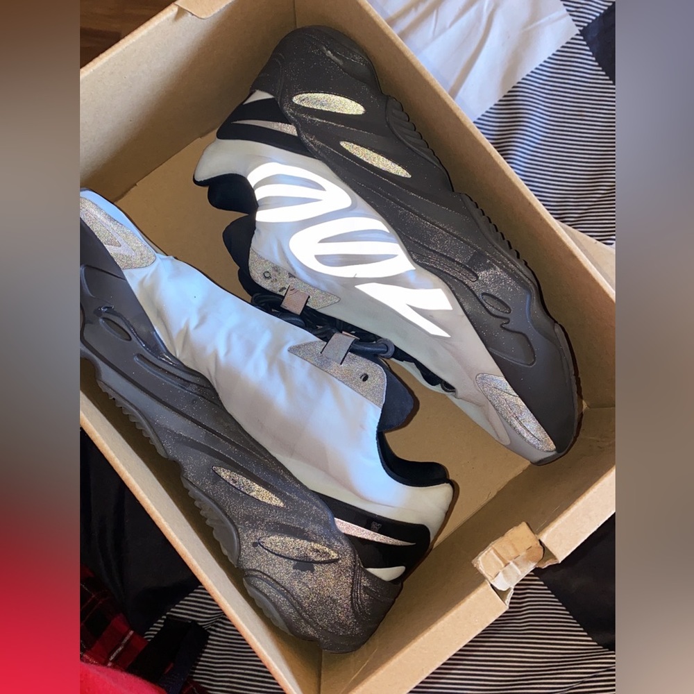 Size 6.5 yeezys 700 blue tints